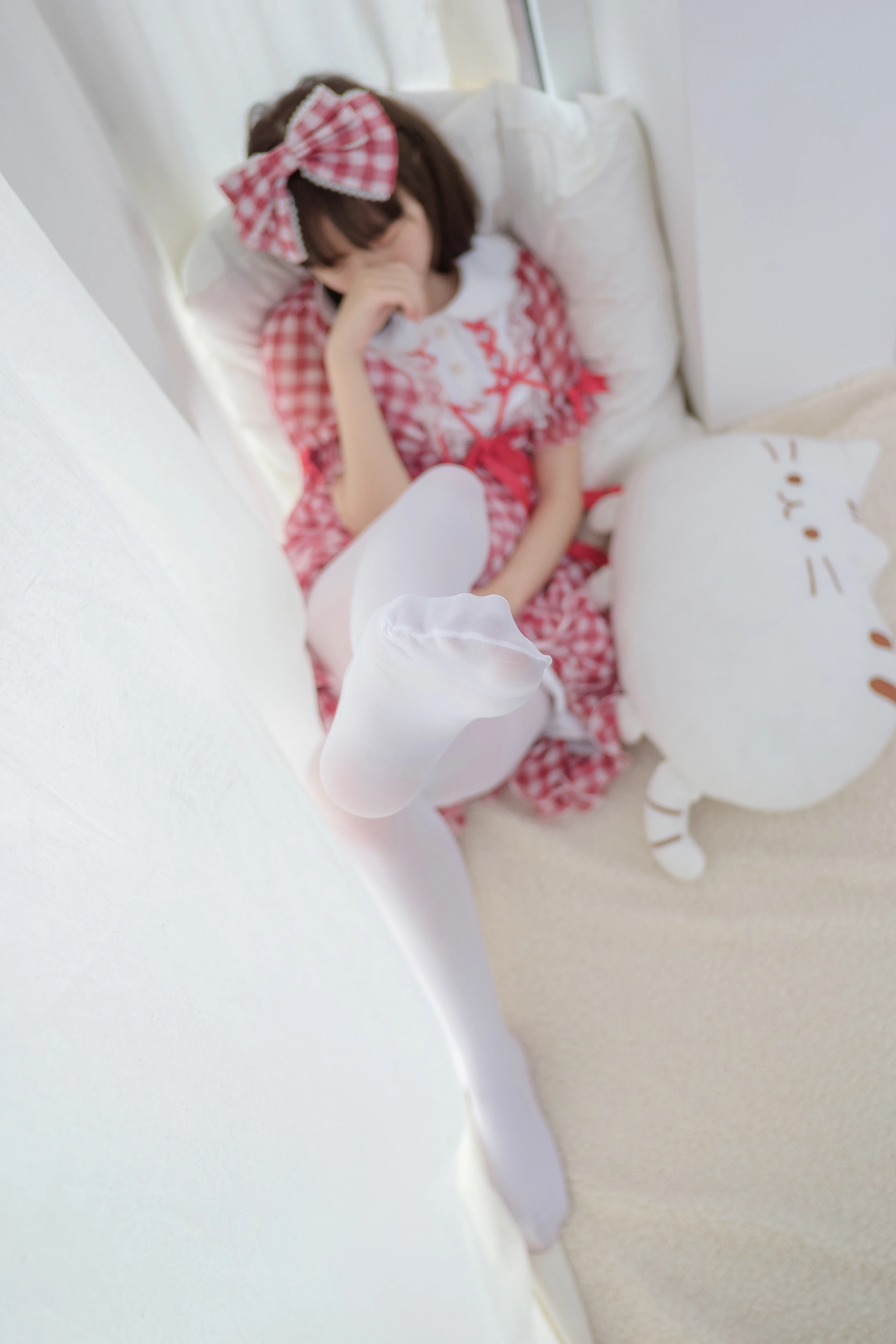 森萝财团 [R15-011] 红色格子裙白丝MM [67P]插图4